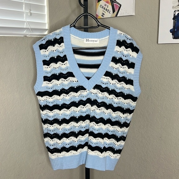 Monysa Sweaters - 515 - Monysa NWOT Blue/Black & White Sweater Vest, Size Medium